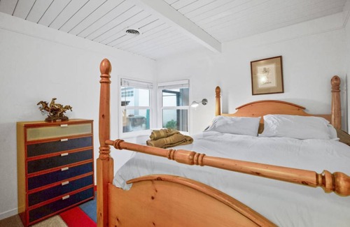 University Heights House | 70 m² House ∙ 2 bedrooms ∙ 4 guests