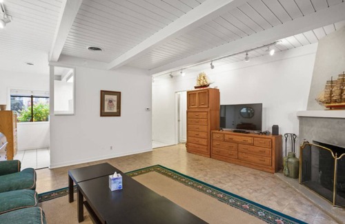University Heights House | 70 m² House ∙ 2 bedrooms ∙ 4 guests