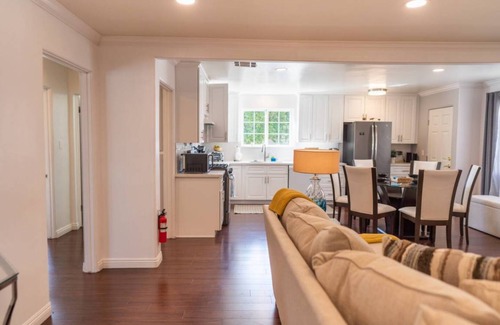 Burbank House | 70 m² House ∙ 2 bedrooms ∙ 6 guests