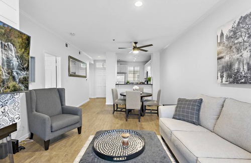 Huntington Beach Condo | 71 m² Condo ∙ 1 bedroom ∙ 2 guests