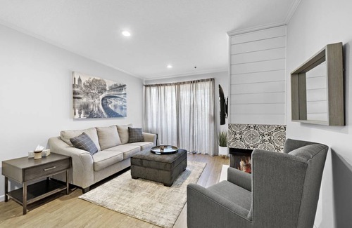 Huntington Beach Condo | 71 m² Condo ∙ 1 bedroom ∙ 2 guests