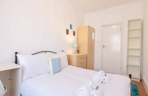 Cantelowes Apartment | 74 m² Apartment ∙ 3 bedrooms ∙ 6 guests