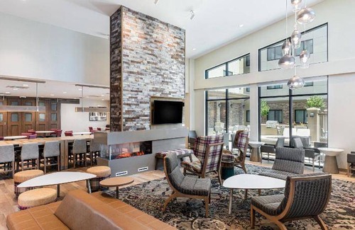 Moreno Valley Hotel | 74 m² Hotel ∙ 127 guests