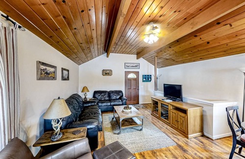 Bass Lake House | 74 m² House ∙ 2 bedrooms ∙ 5 guests
