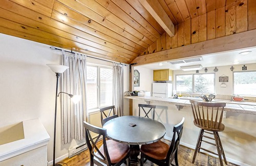 Bass Lake House | 74 m² House ∙ 2 bedrooms ∙ 5 guests
