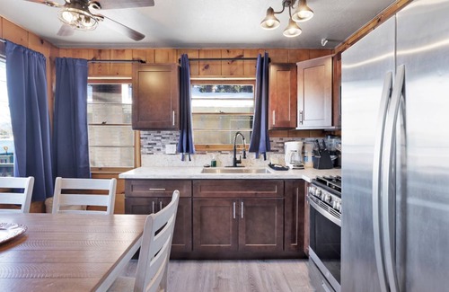 Patton Cabin | 76 m² Cabin ∙ 2 bedrooms ∙ 10 guests