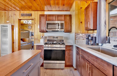 Patton Cabin | 76 m² Cabin ∙ 2 bedrooms ∙ 7 guests