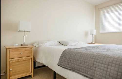 Madrona Condo | 77 m² Condo ∙ 2 bedrooms ∙ 4 guests