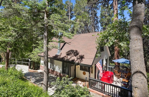 Twin Peaks House | 77 m² House ∙ 2 bedrooms ∙ 6 guests