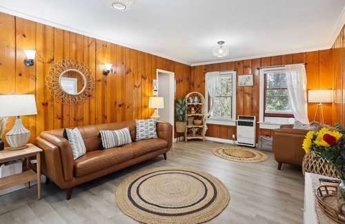 Twin Peaks House | 77 m² House ∙ 2 bedrooms ∙ 6 guests