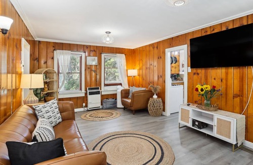 Twin Peaks House | 77 m² House ∙ 2 bedrooms ∙ 6 guests