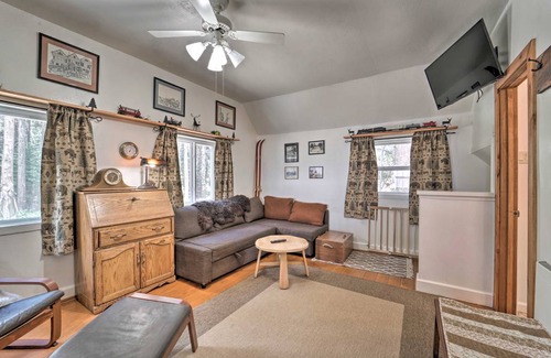 Soda Springs House | 78 m² House ∙ 2 bedrooms ∙ 4 guests