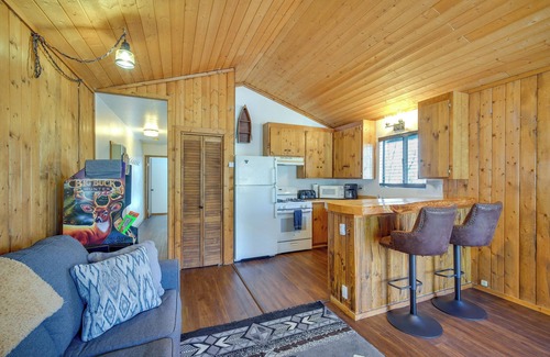 Sugarloaf Cabin | 8 Mi to Big Bear Lake: Cozy Cabin w/Trail Access