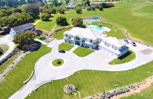 Salinas Other | 836 m² Accommodation ∙ 7 bedrooms ∙ 12 guests