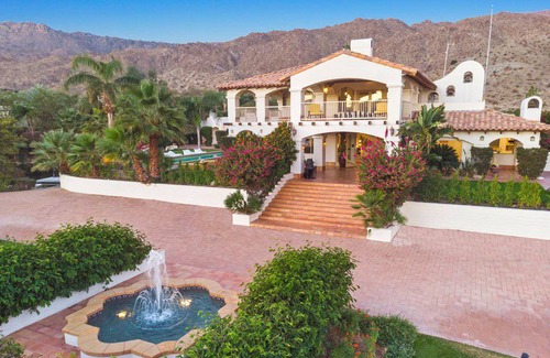 Palm Desert Villa | 836 m² Villa ∙ 8 bedrooms ∙ 18 guests