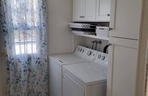 Jurupa Valley House | 84 m² House ∙ 2 bedrooms ∙ 2 guests