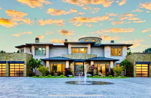 Carmel Villa | 929 m² Villa ∙ 7 bedrooms ∙ 18 guests