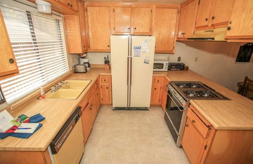 Summit Estates Condo | 93 m² Condo ∙ 2 bedrooms ∙ 5 guests