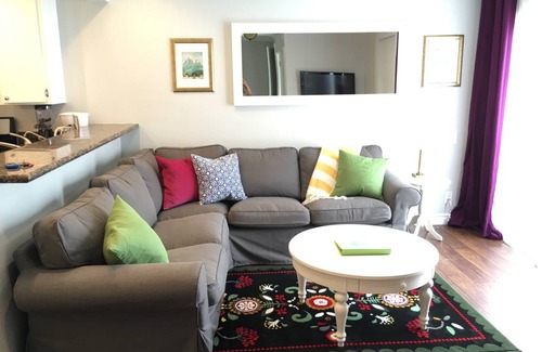 Hermosa Village Condo | 93 m² Condo ∙ 2 bedrooms ∙ 7 guests
