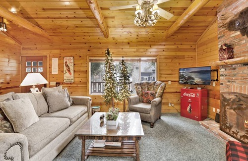 Boulder Bay Cabin | 94 m² Cabin ∙ 2 bedrooms ∙ 4 guests