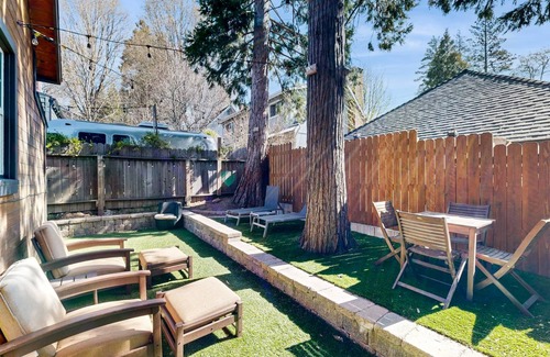 Cedar Glen Cabin | 95 m² Cabin ∙ 2 bedrooms ∙ 6 guests