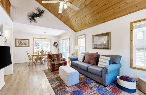 Truckee House | 96 m² House ∙ 2 bedrooms ∙ 6 guests