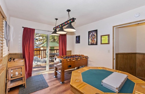 Boulder Bay Cabin | 97 m² Cabin ∙ 2 bedrooms ∙ 5 guests