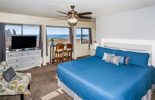 Townsite Condo | 98 m² Condo ∙ 2 bedrooms ∙ 6 guests