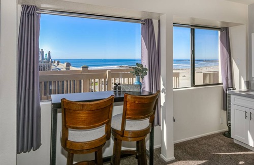 Townsite Condo | 98 m² Condo ∙ 2 bedrooms ∙ 6 guests
