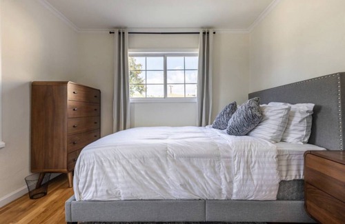 Northwest Anaheim House | 98 m² House ∙ 2 bedrooms ∙ 4 guests