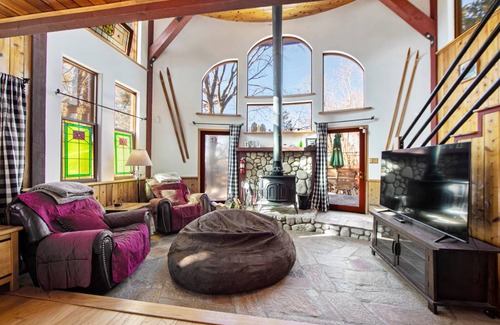 Green Valley Lake Cabin | 99 m² Cabin ∙ 1 bedroom ∙ 4 guests