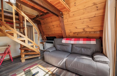 Big Bear City House | A-Frame of Mind - Wood Stove Fireplace, Deck, Barbecue