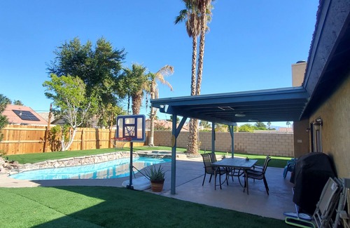 Cathedral City House | A tropical paradise in the desert!