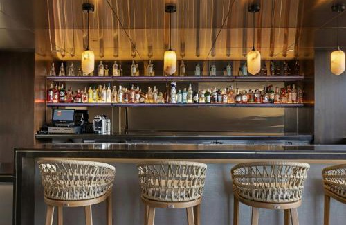 Carthay Circle Hotel | AC Hotel by Marriott Beverly Hills