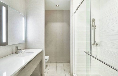 Carthay Circle Hotel | AC Hotel by Marriott Beverly Hills