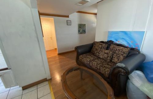 Los Angeles Other | Affordable Rooms in RV Trailer