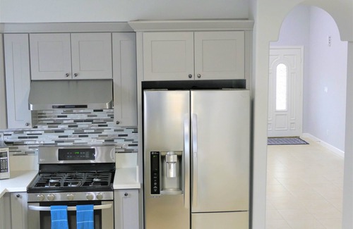 Southwest Anaheim House | Affordable Vacation Home near DisneyLand & Beaches