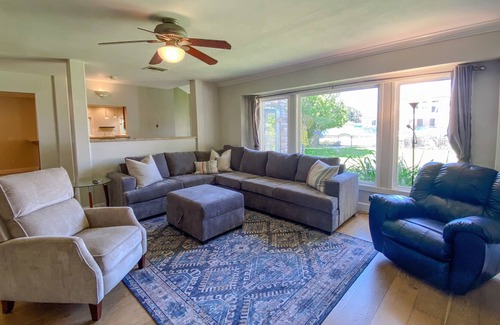 Northwest Anaheim House | All-inclusive personal mini-resort! 7000ft