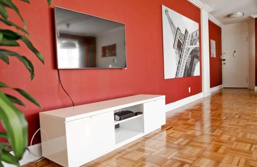 La Brea Apartment | Amazing 2bed/2 bath near the Grove