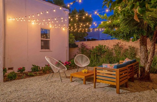 Park Mesa Heights House | An Outstanding Home close 2 SOFI/Intuit Dome/Forum
