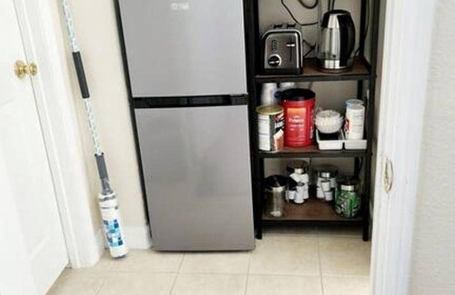 Quartz Hill Apartment | Apartment ∙ 1 bedroom ∙ 2 guests