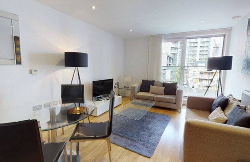 Isle of Dogs Apartment | Apartment ∙ 2 bedrooms ∙ 4 guests