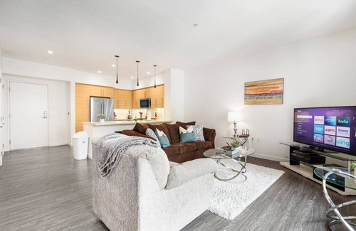 Burbank Apartment | Apartment ∙ 2 bedrooms ∙ 4 guests