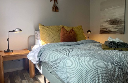 Wrightwood House | Apple Avenue Flat in Wrightwood
