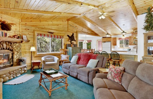 Fox Farm Cabin | Aspen Grove Log Cabin at Big Bear Lake