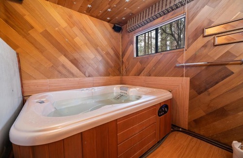 Fox Farm House | Avalon Retreat