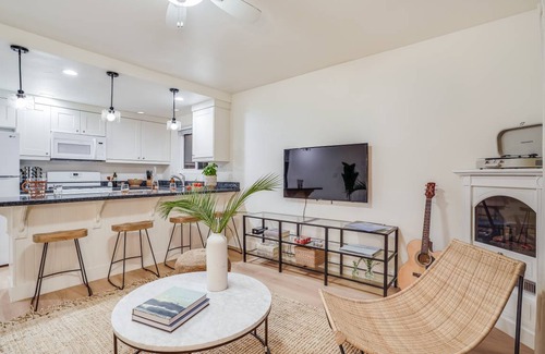 Central Mission Beach House | Bay View V by AvantStay Stylish Mission Beach Home on the Sand!