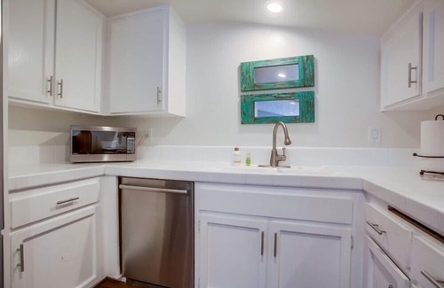 Solana Beach Condo | Beach Access, Pool, Spa, Tennis, 2 Bedroom + Private Den