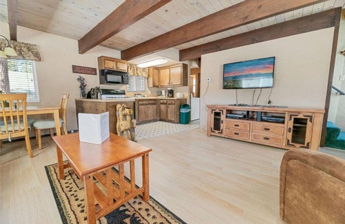 Fox Farm House | Bear Haus