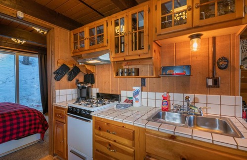 Big Bear Lake House | Bear Mountain Summit Lodge